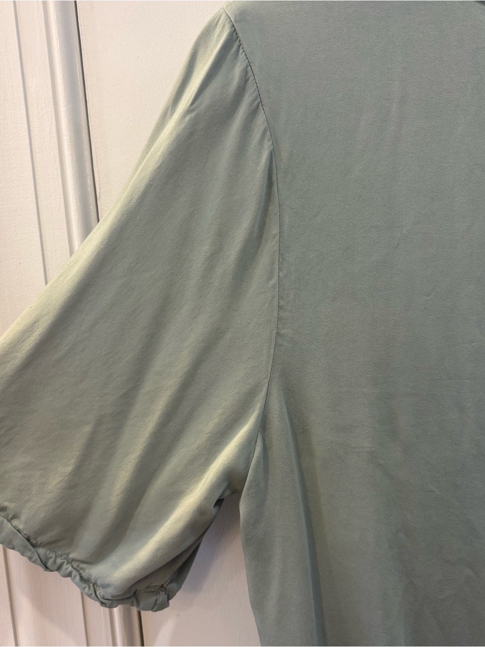 cloth & stone Sage Green Elastic-Hem Short Sleeve Top, L 💚 - Picture 5 of 5